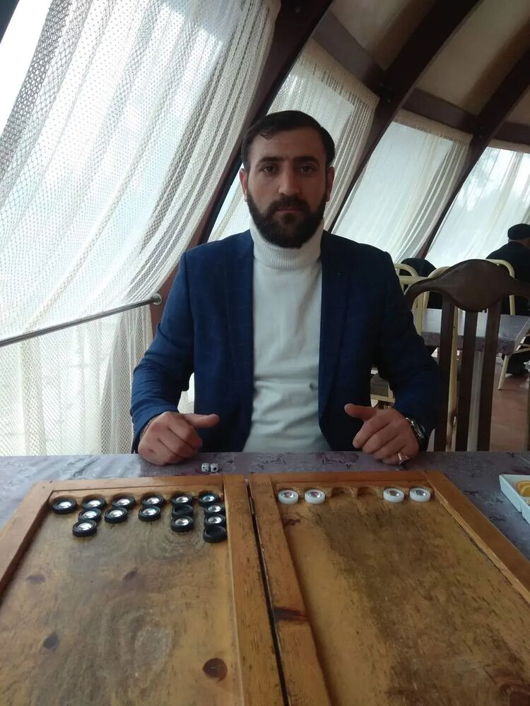 ,   Vlad, 36 ,   ,   