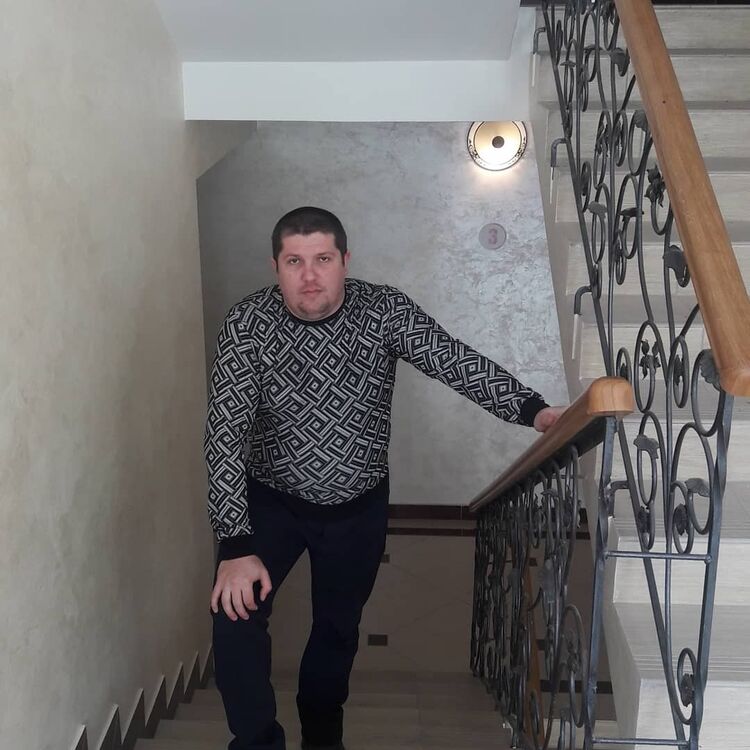  ,   Maks, 39 ,   ,   , c 