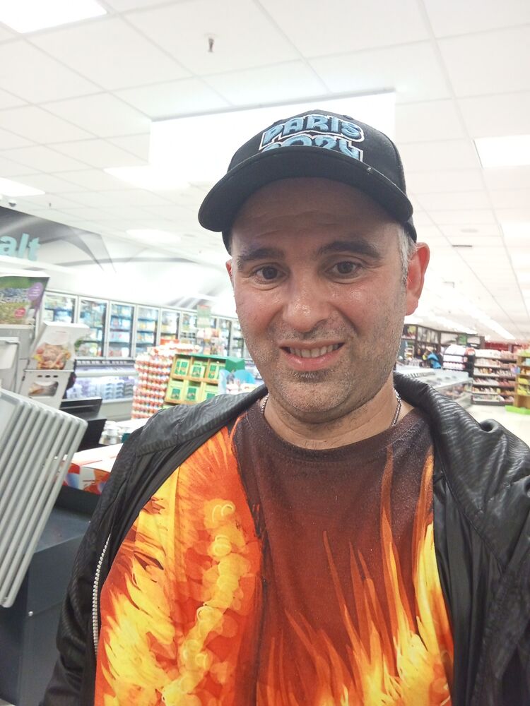  51222469  , 44 ,    Essen