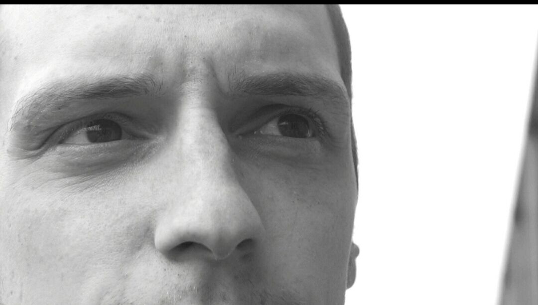  ,   Denis, 32 ,   ,   