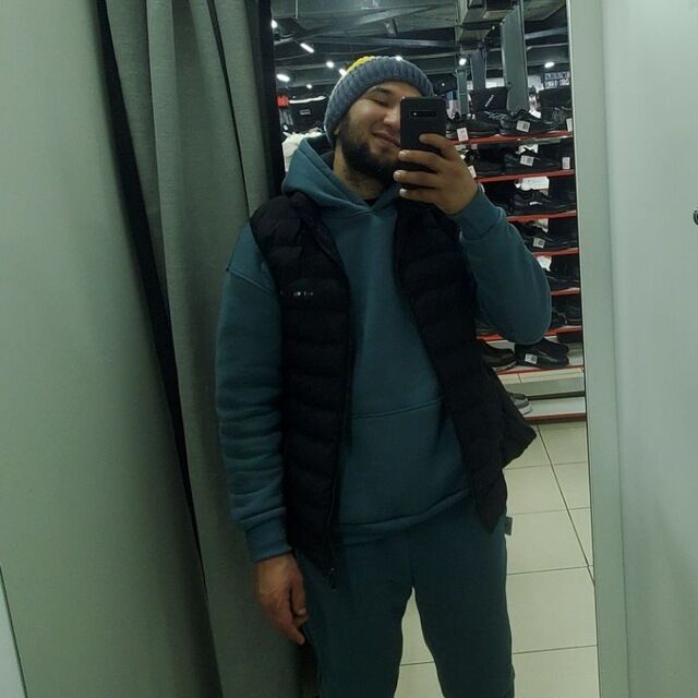  53960909  Anton, 30 ,    -