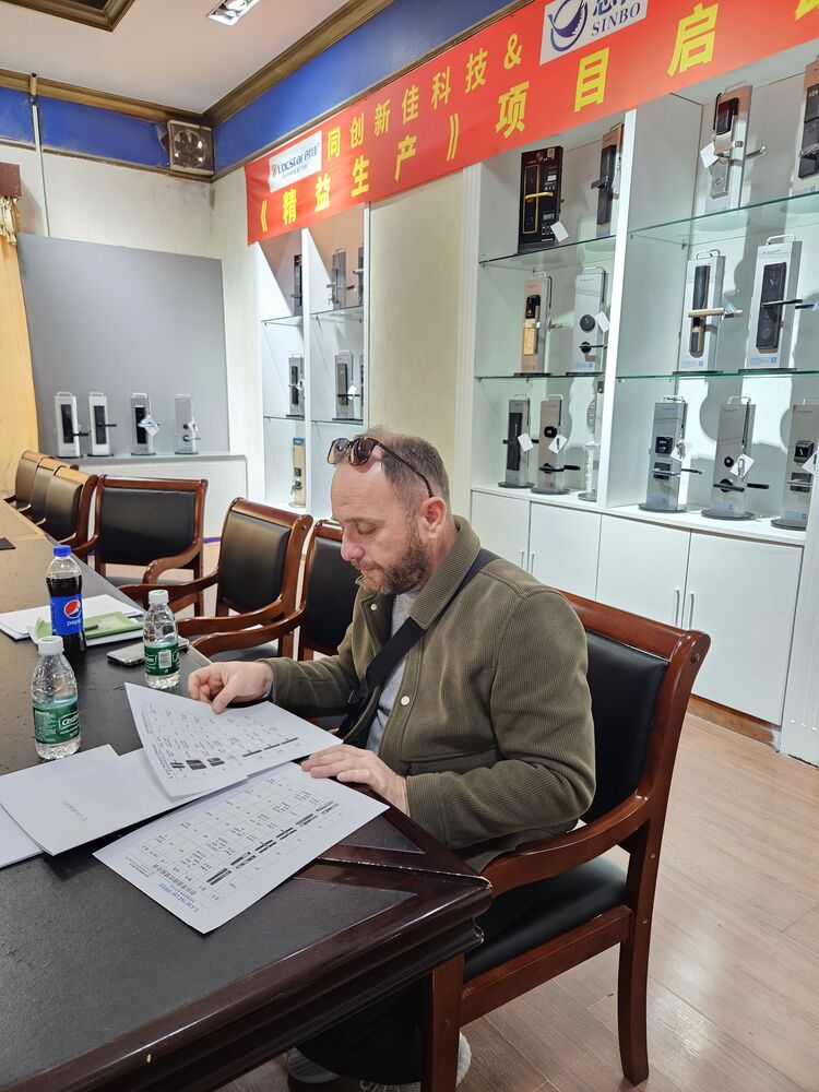  ,   Giorgi, 37 ,   ,   