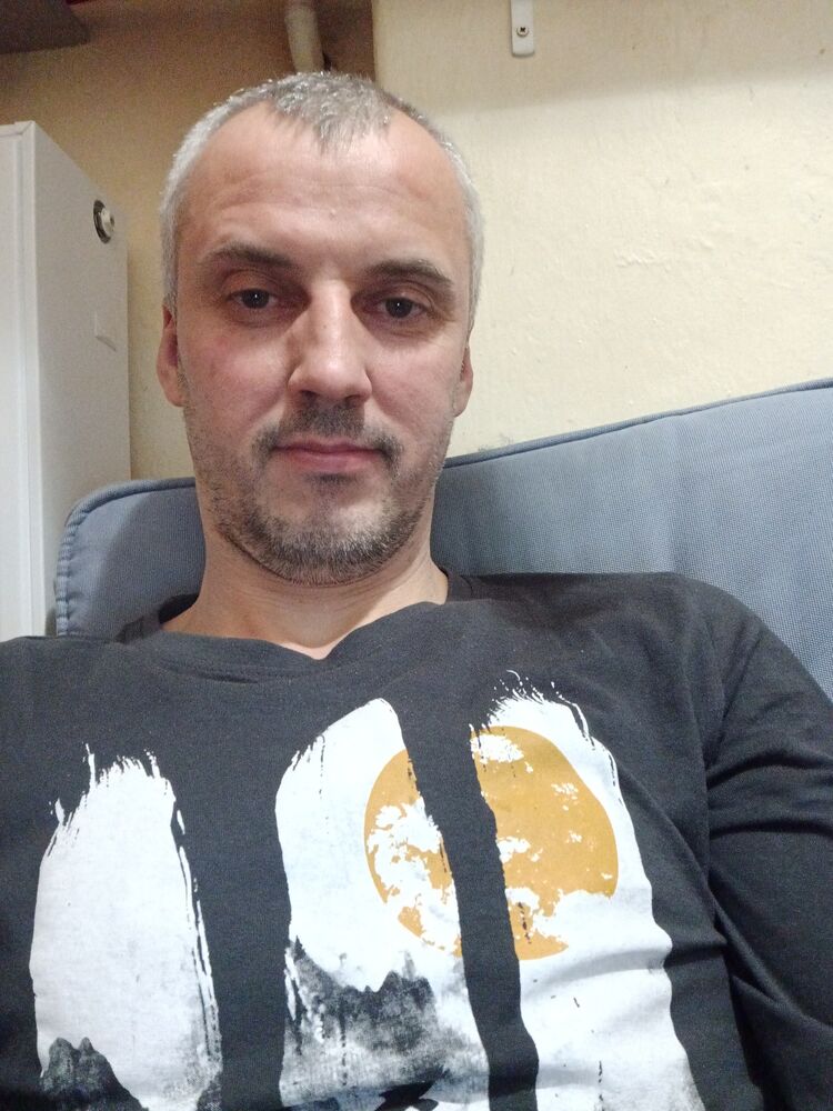  31607589  , 48 ,    