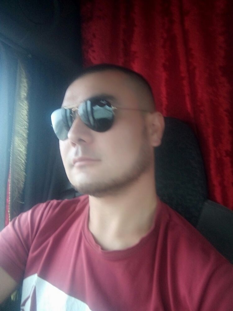  19038589  , 37 ,    