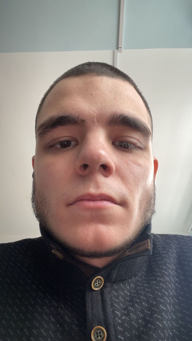  38334149  , 22 ,    