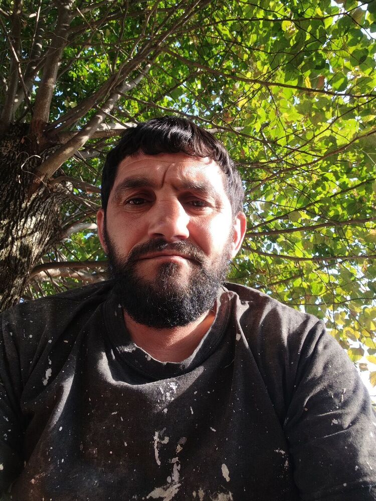  54061399  Yalcin, 43 ,    