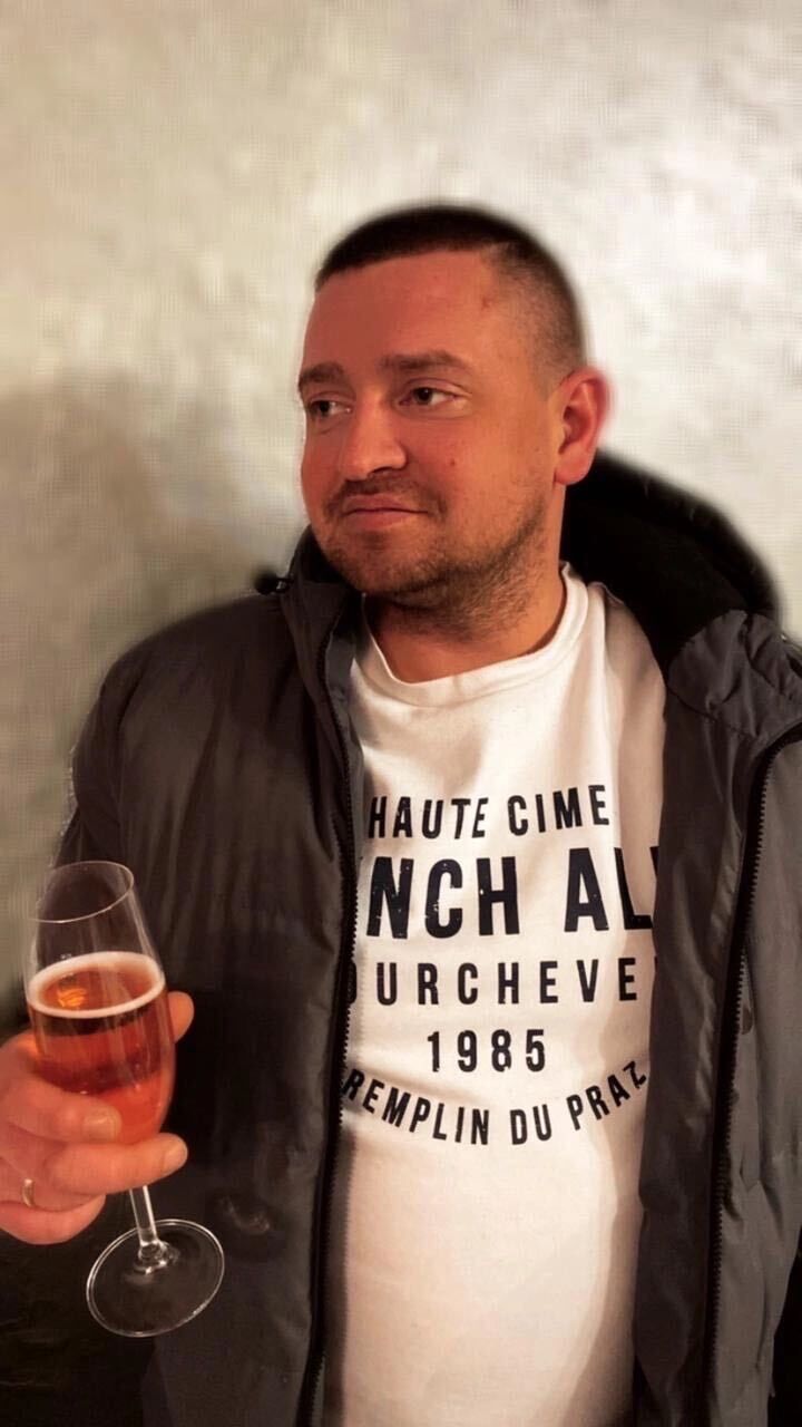  -,   , 37 ,   ,   