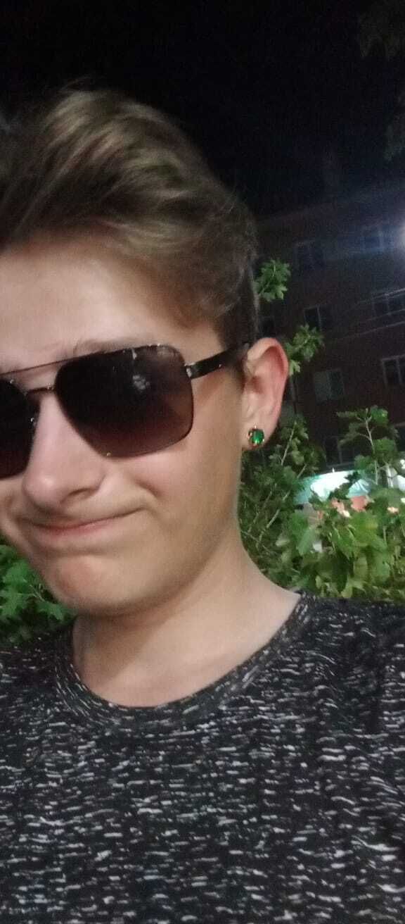  45688749  , 22 ,    