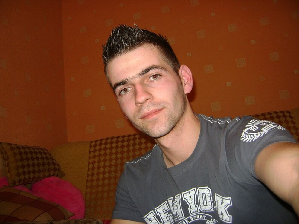  6148859  Alex, 39 ,    Bro
