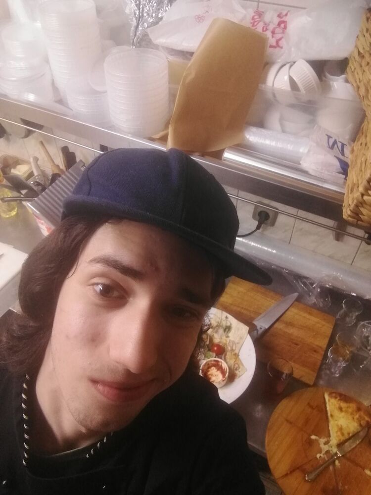  44938319  , 20 ,    