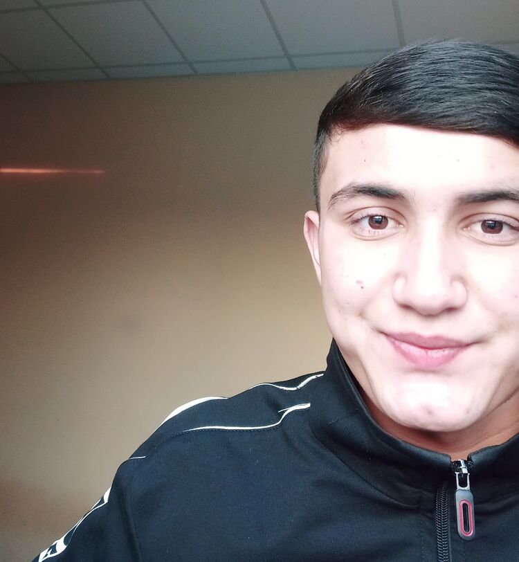  32842439  Islom, 21 ,    