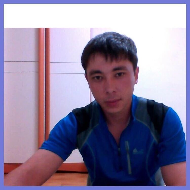  39690099  Pavel, 38 ,    