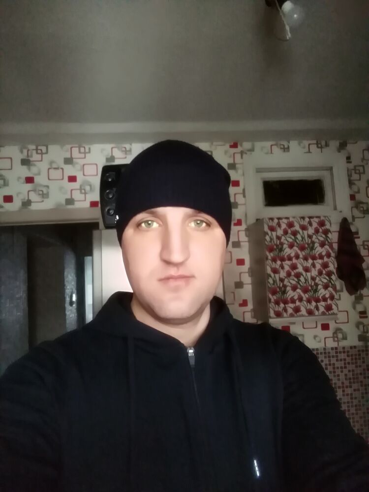  31935109  , 37 ,    