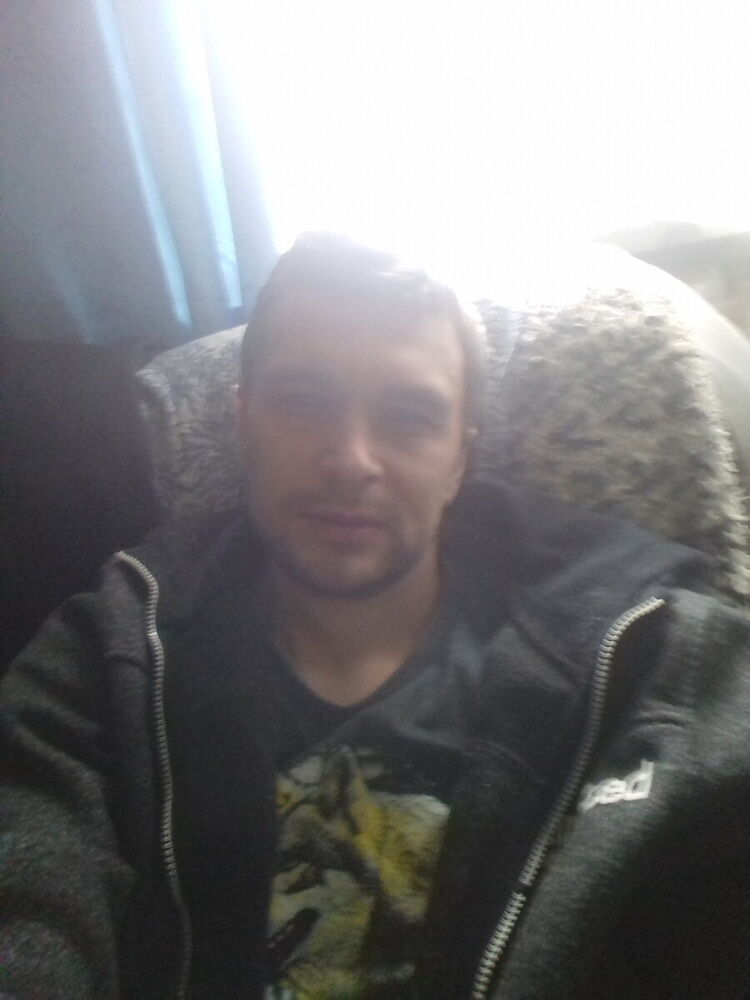  21034469  , 35 ,    