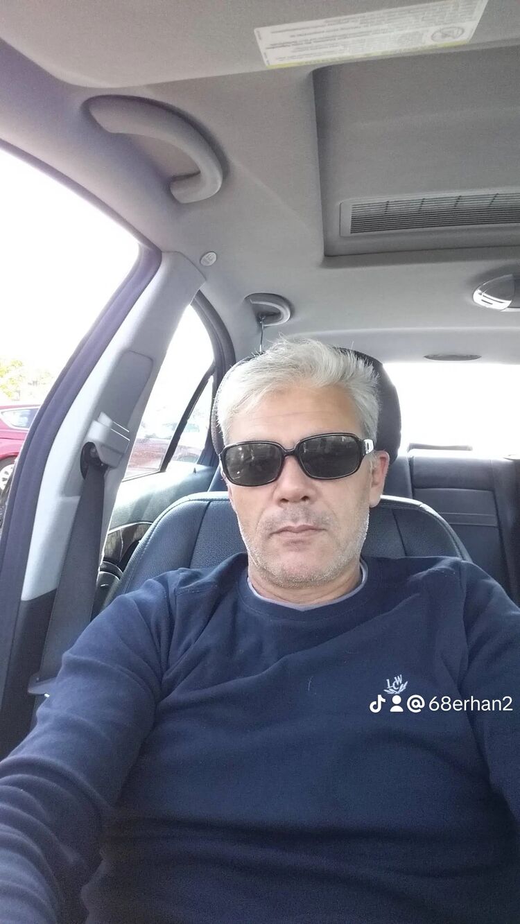  ,   Erhan, 49 ,   ,   