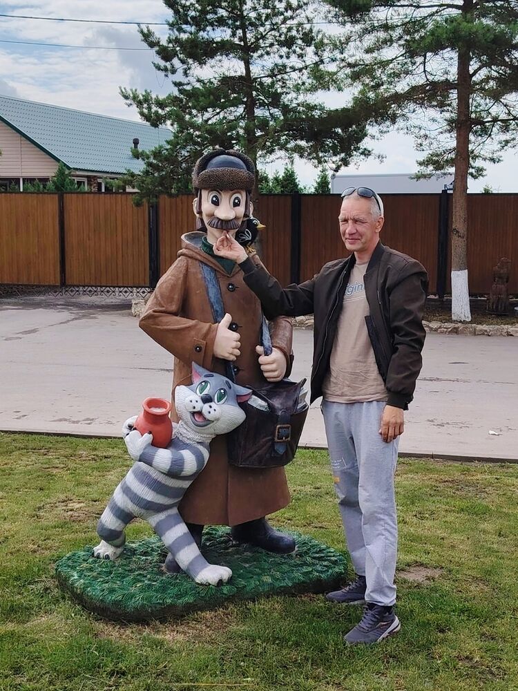  53011869  Alexey, 48 ,    