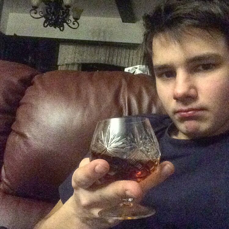 ���� 9714479 ������� ˸��, 27 ���, ���� ���������� � ������