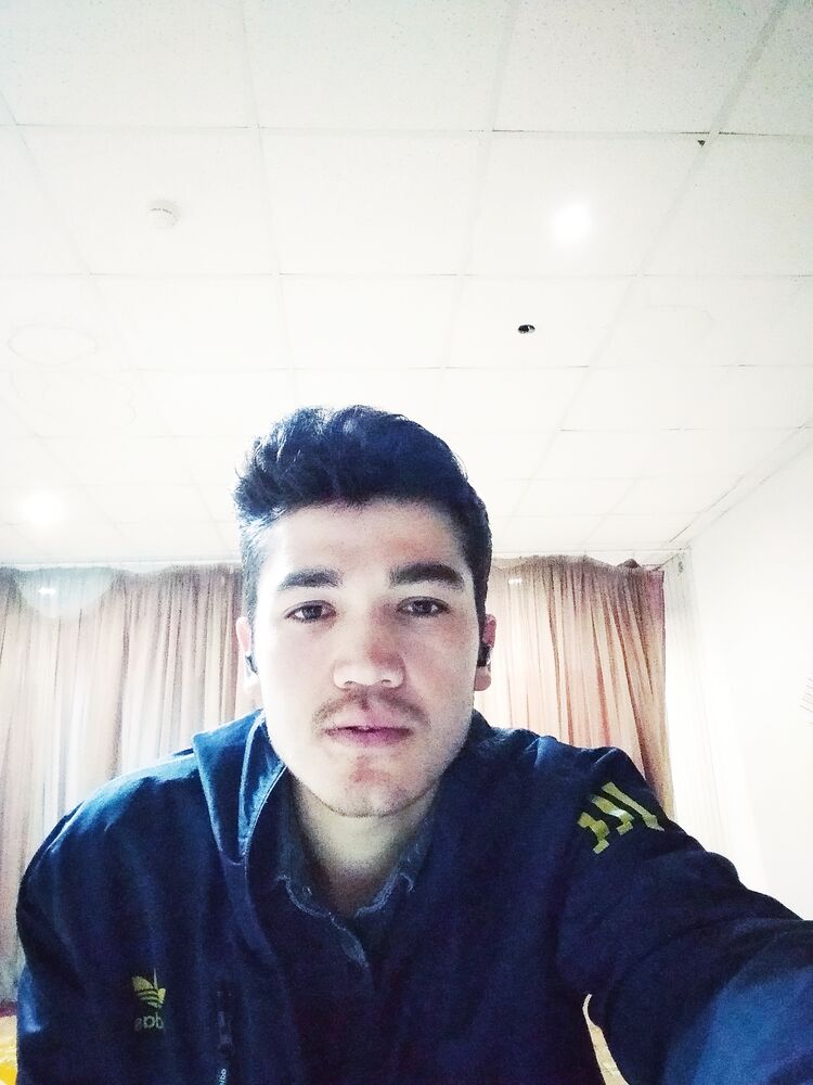  26591699  Giyosiddin, 23 ,    