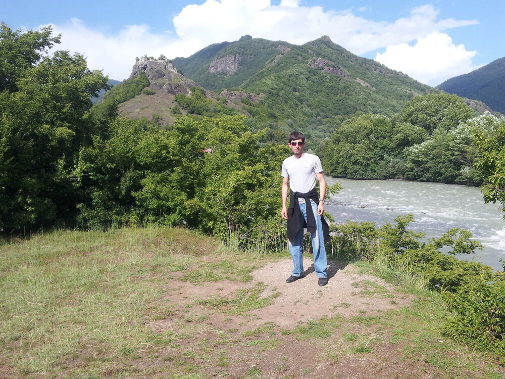  ,   Nikoloz, 37 ,   