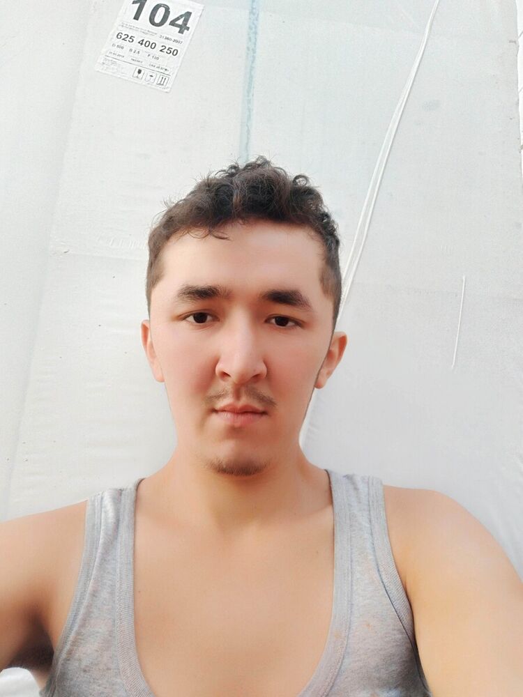  20871329  Sherzod, 33 ,    