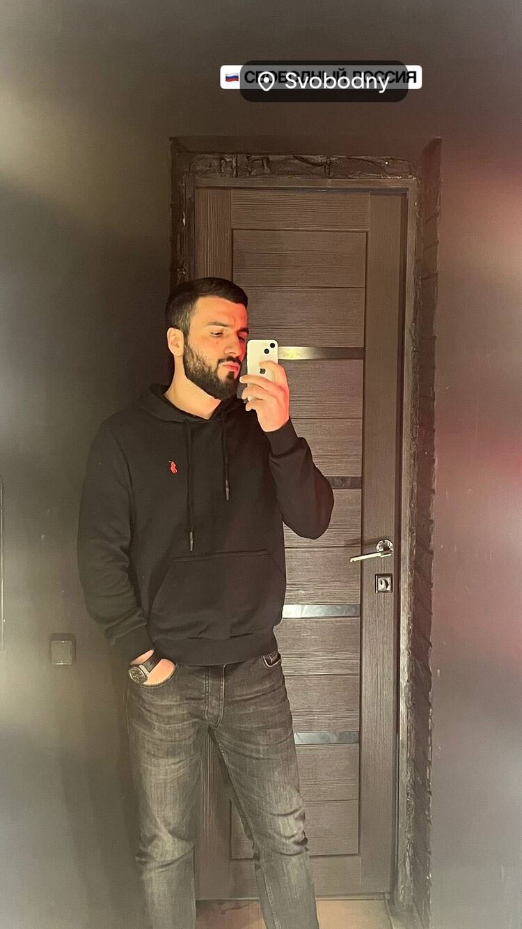  54216379  Ilkin, 27 ,    