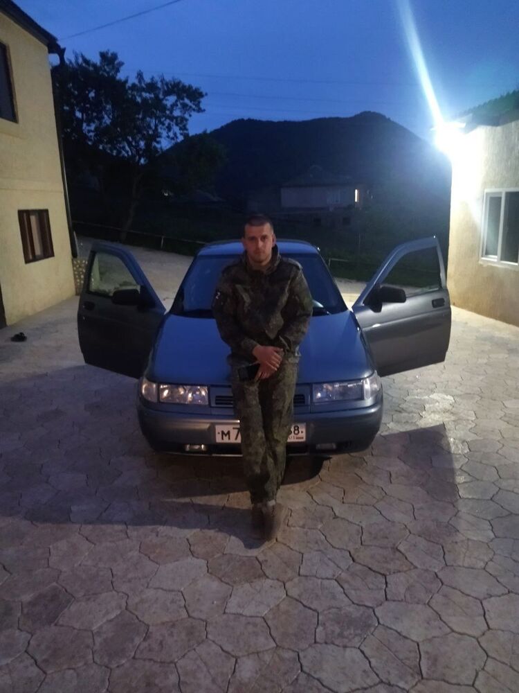  36773979  Djems, 27 ,    