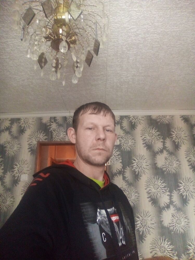  42326989  Sergei, 38 ,    