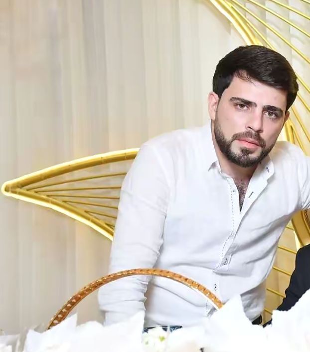  53844519  , 28 ,    -