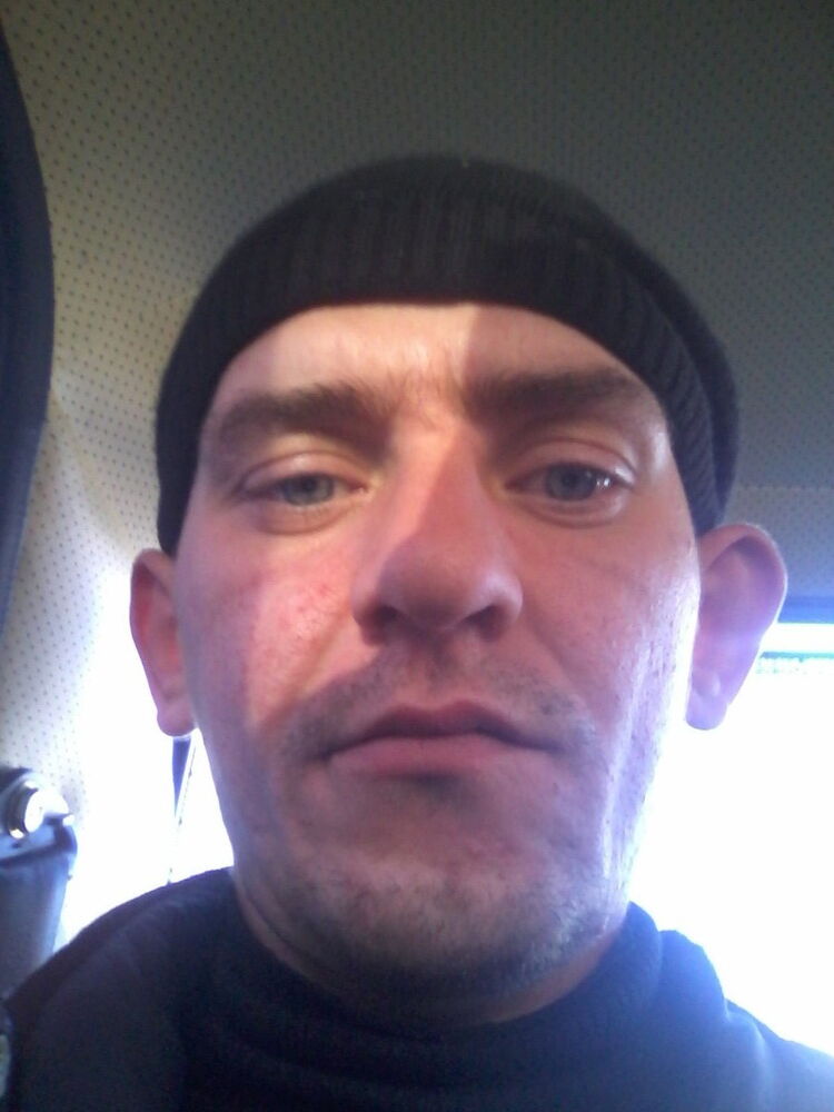  8182709  Andrei, 37 ,    