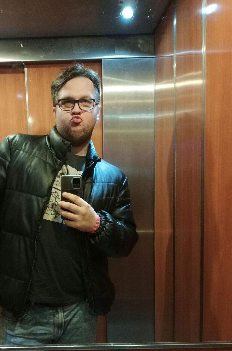  54035109  Slava, 28 ,    