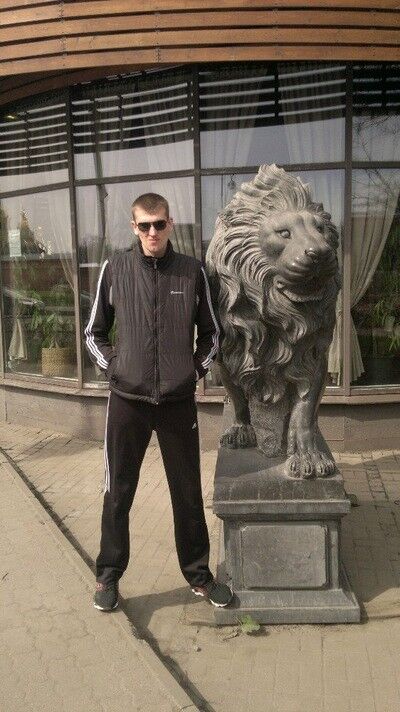  6559439  Anton, 40 ,    