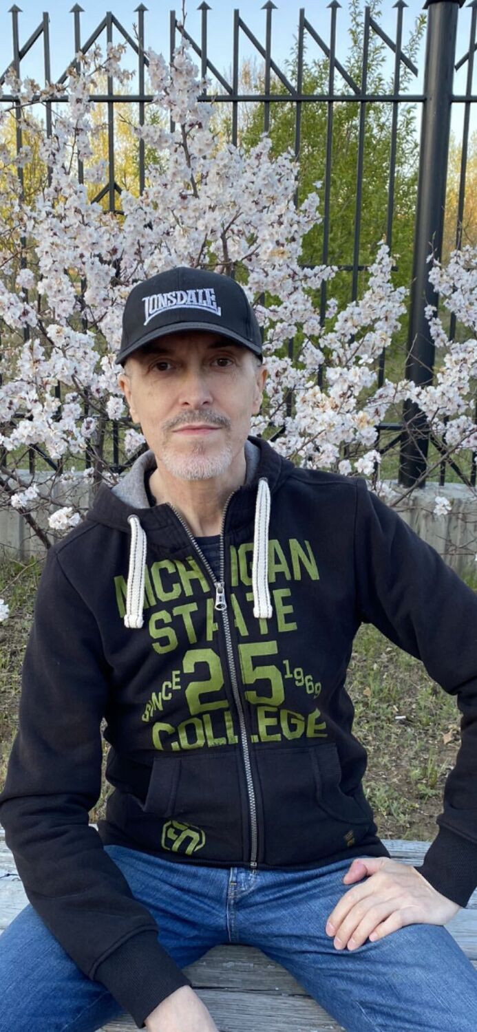  54195359  Slash, 59 ,    