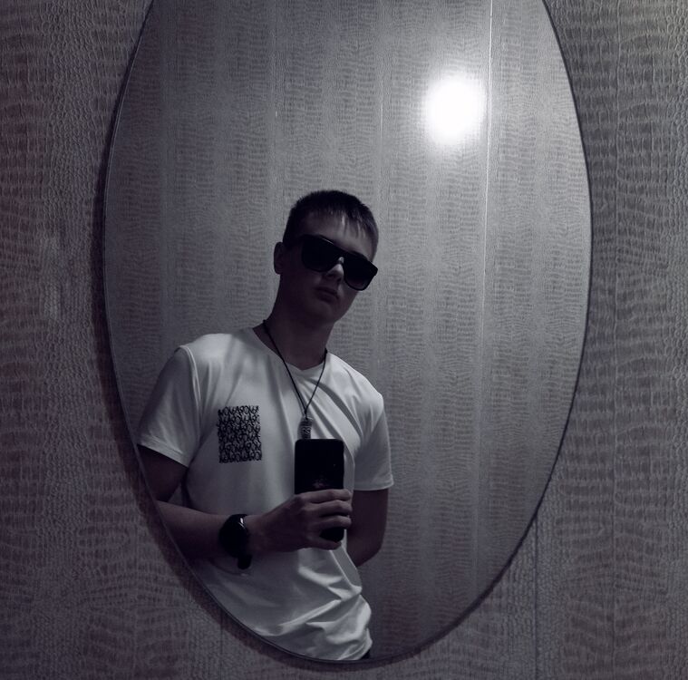  47041999  Danil, 21 ,    