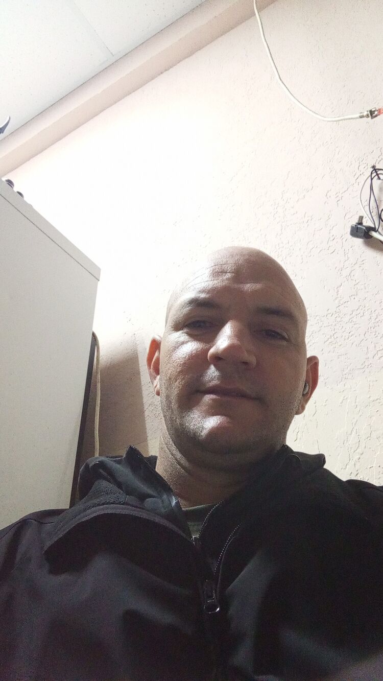  49048279  Reinaldo, 39 ,    Kleinwarasdorf