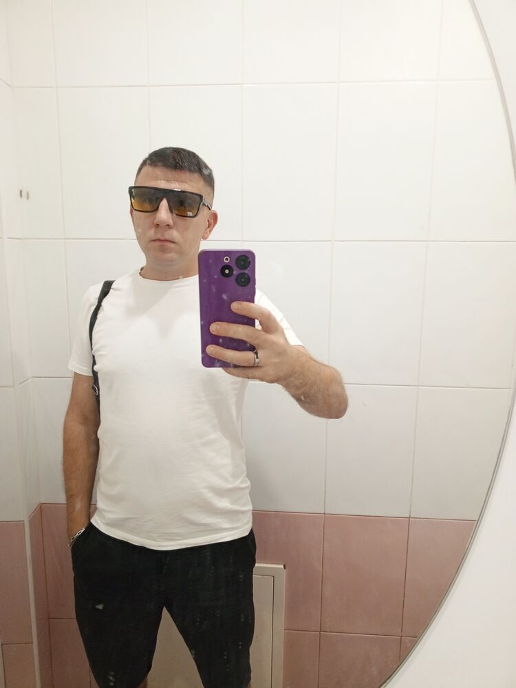  46985719  , 35 ,    