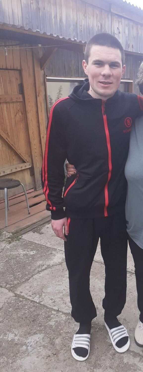  28753499  Dmitriy, 26 ,    