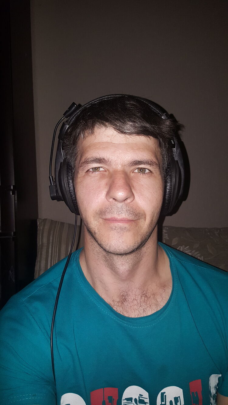  22956949  , 39 ,    