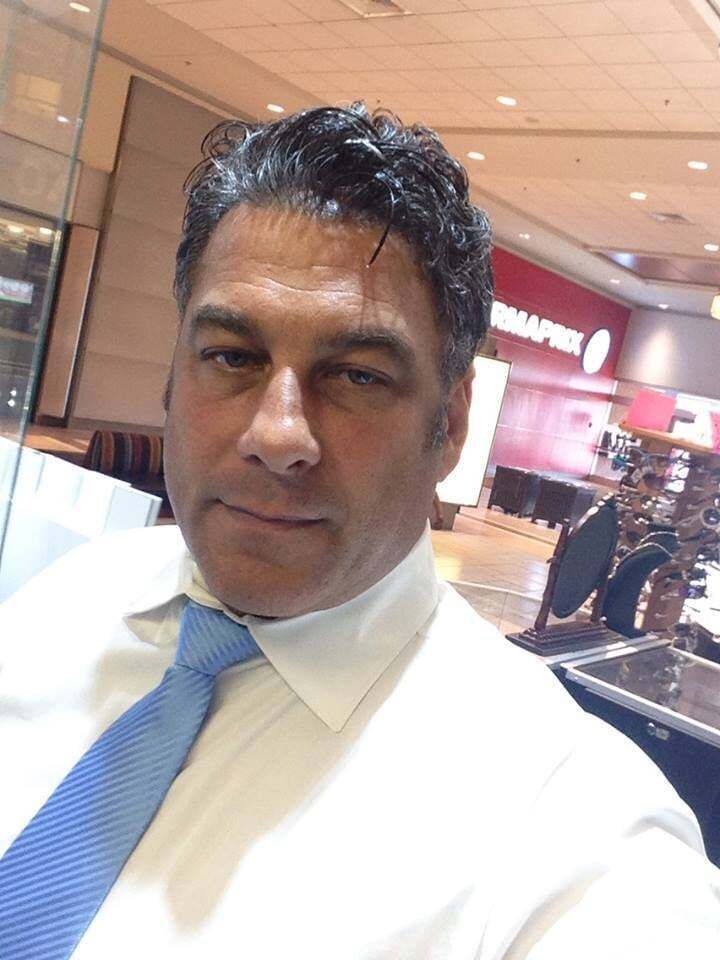  ,   Roberto, 62 ,   ,   