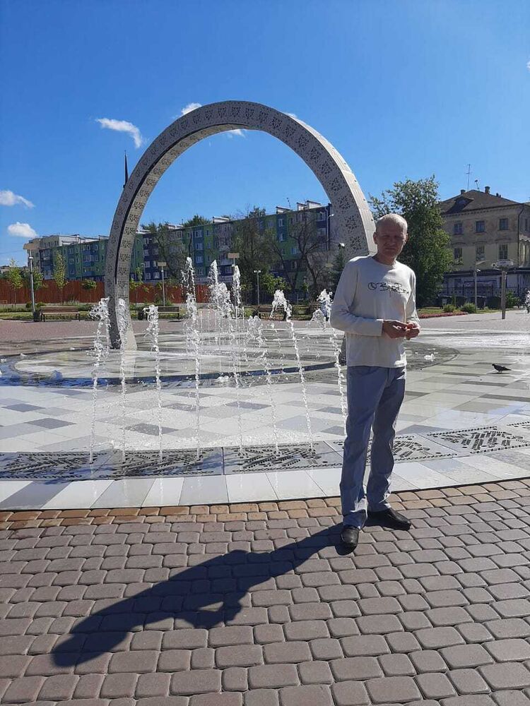  ,   Aleksandr, 40 ,   ,   