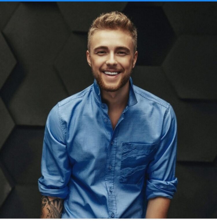  ,   Daniel, 25 ,   