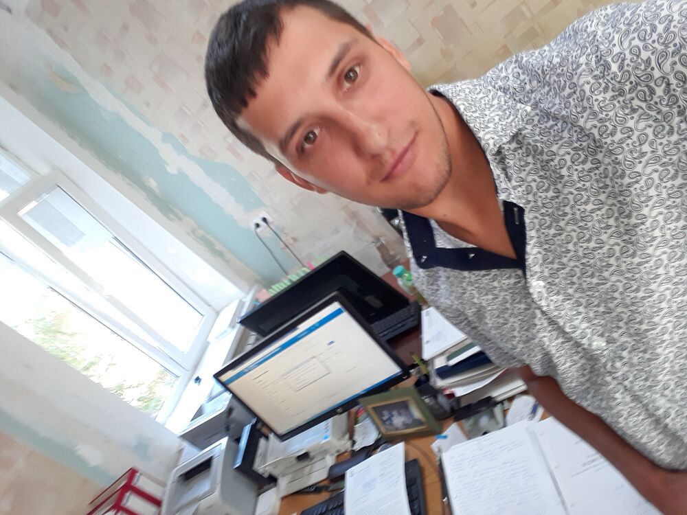  ,   Sasha, 32 ,   ,   