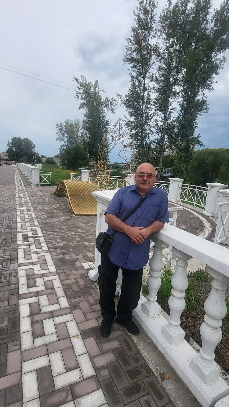  54701199  Vyacheslav, 56 ,    