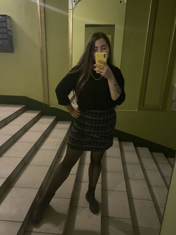  28968249  , 25 ,    -