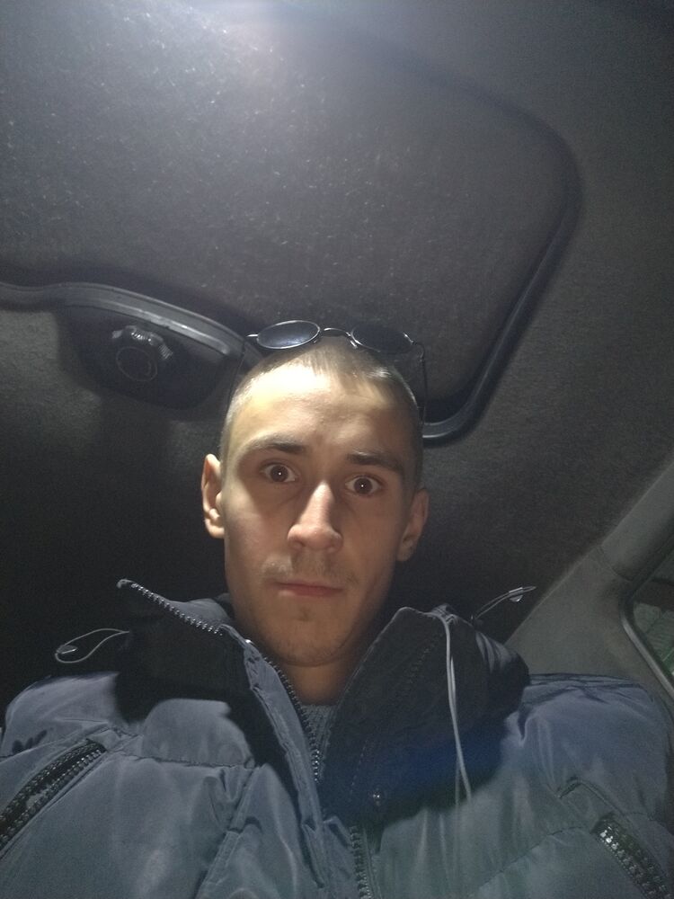  46273929  , 24 ,    