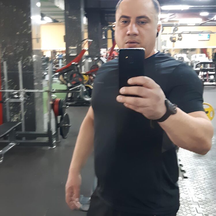  27568669  Vitali, 41 ,    