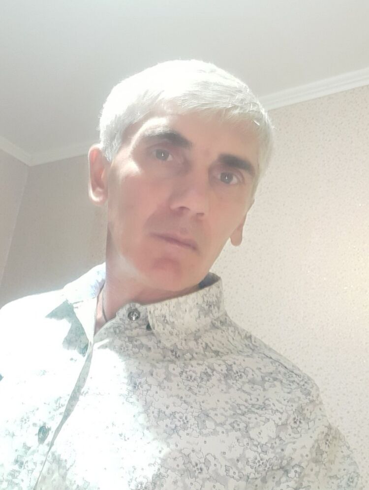  36670979  , 52 ,    