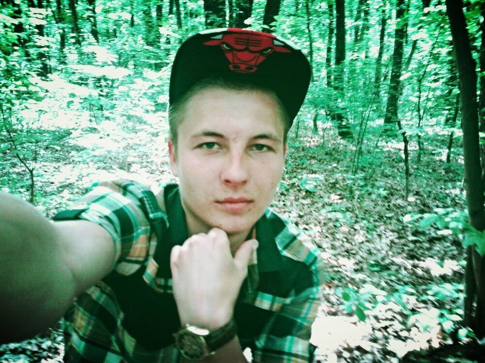  16506649  Oleksandr, 31 ,    