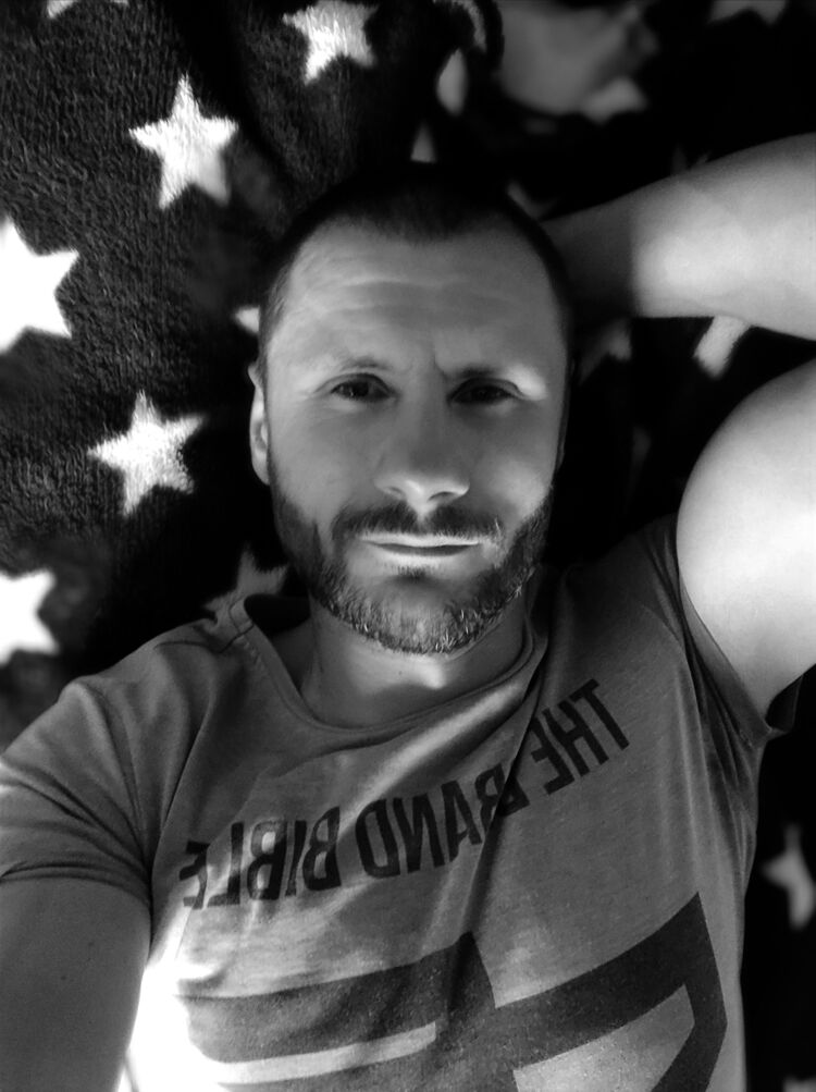  53056969  Sergey, 46 ,    