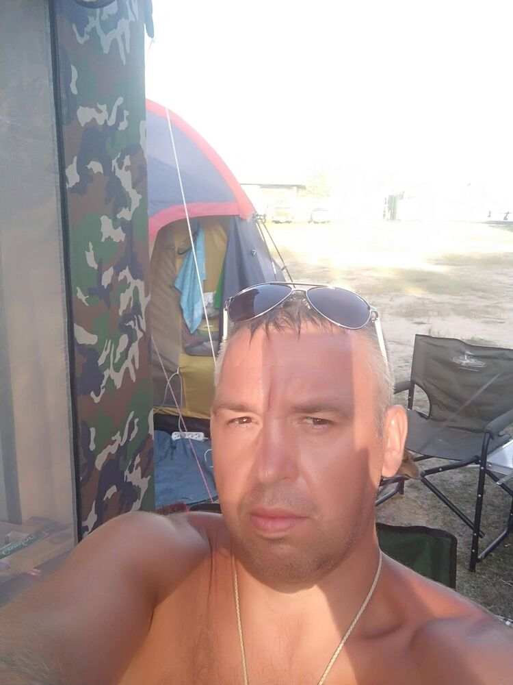  33049209  , 44 ,    