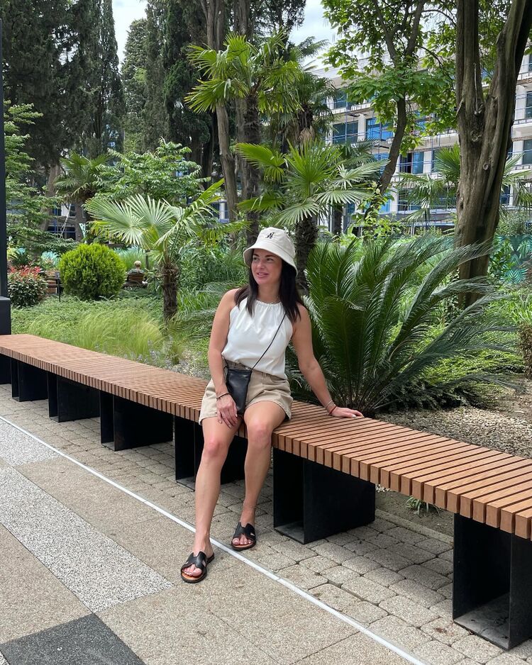  -,   , 41 ,   ,   
